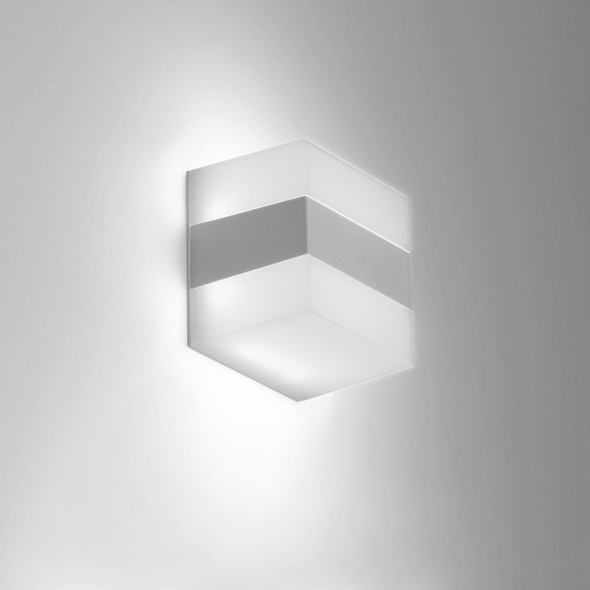 NOBILE ITALIA - APPLIQUE 5W 4K IP65 220-240V OP FASCIA G