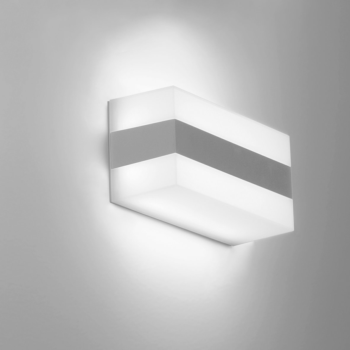 NOBILE ITALIA - APPLIQUE 8W 3K IP65 220-240V OP FASCIA G