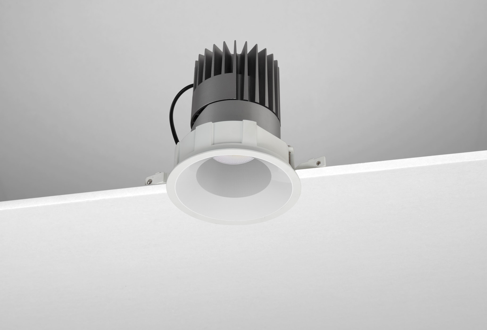 NOBILE ITALIA - INC.FISSO TONDO/C D100 13W 4K BI ON-OFF