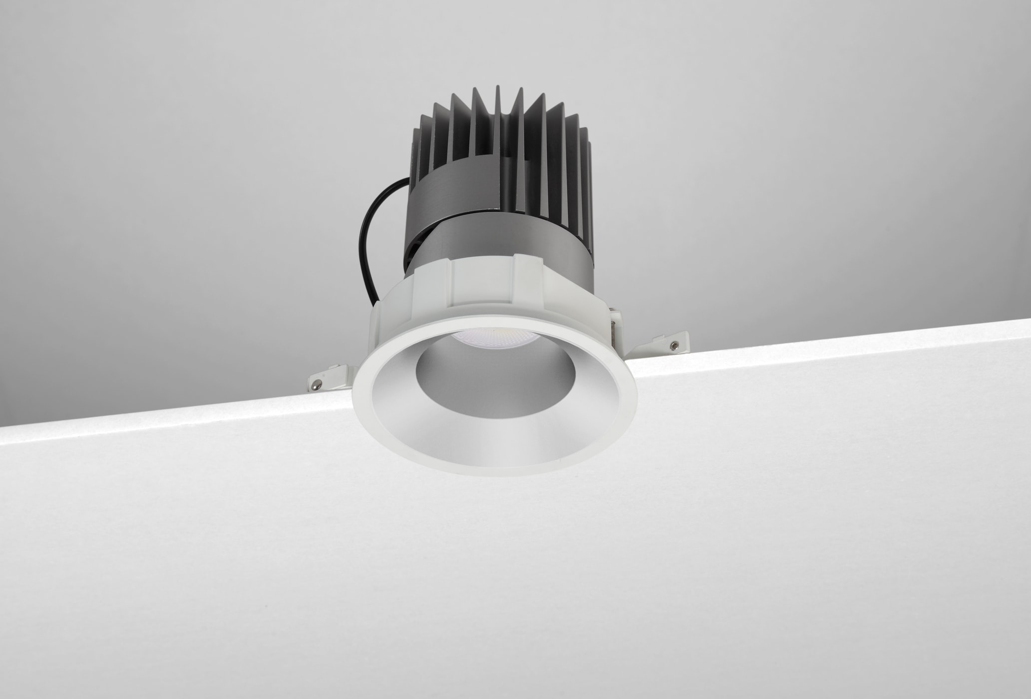 NOBILE ITALIA - INC.FISSO TONDO/C D100 18W 4K CR WIFI IT