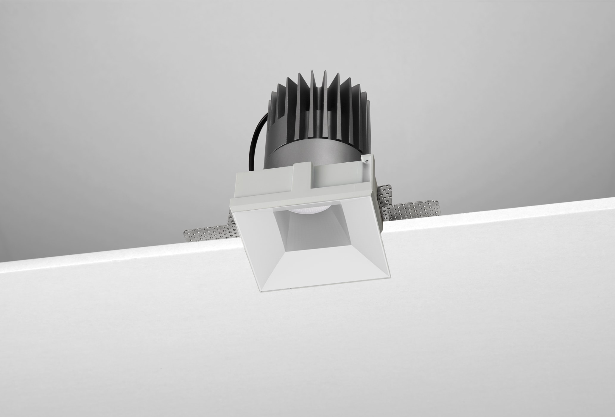 NOBILE ITALIA - INC. FISSO QUAD./T L100 13W 4K BI ON-OFF