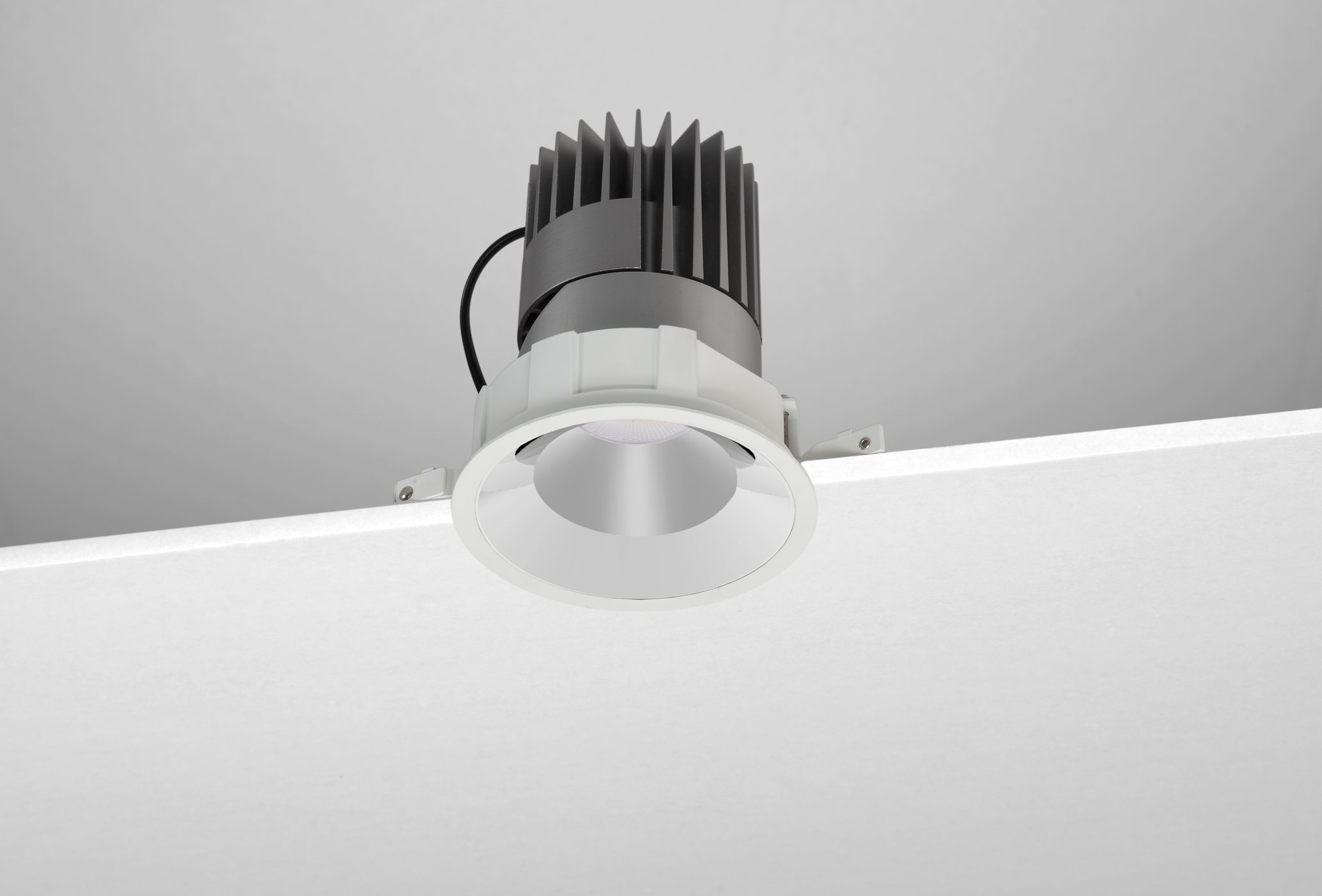 NOBILE ITALIA - INC.FISSO TONDO/C D125 18W 3K CR ON-OFF