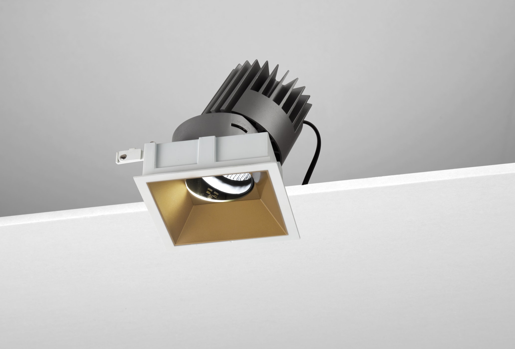 NOBILE ITALIA - INC.ORIEN. QUAD./C L125 18W 4K GD ON-OFF