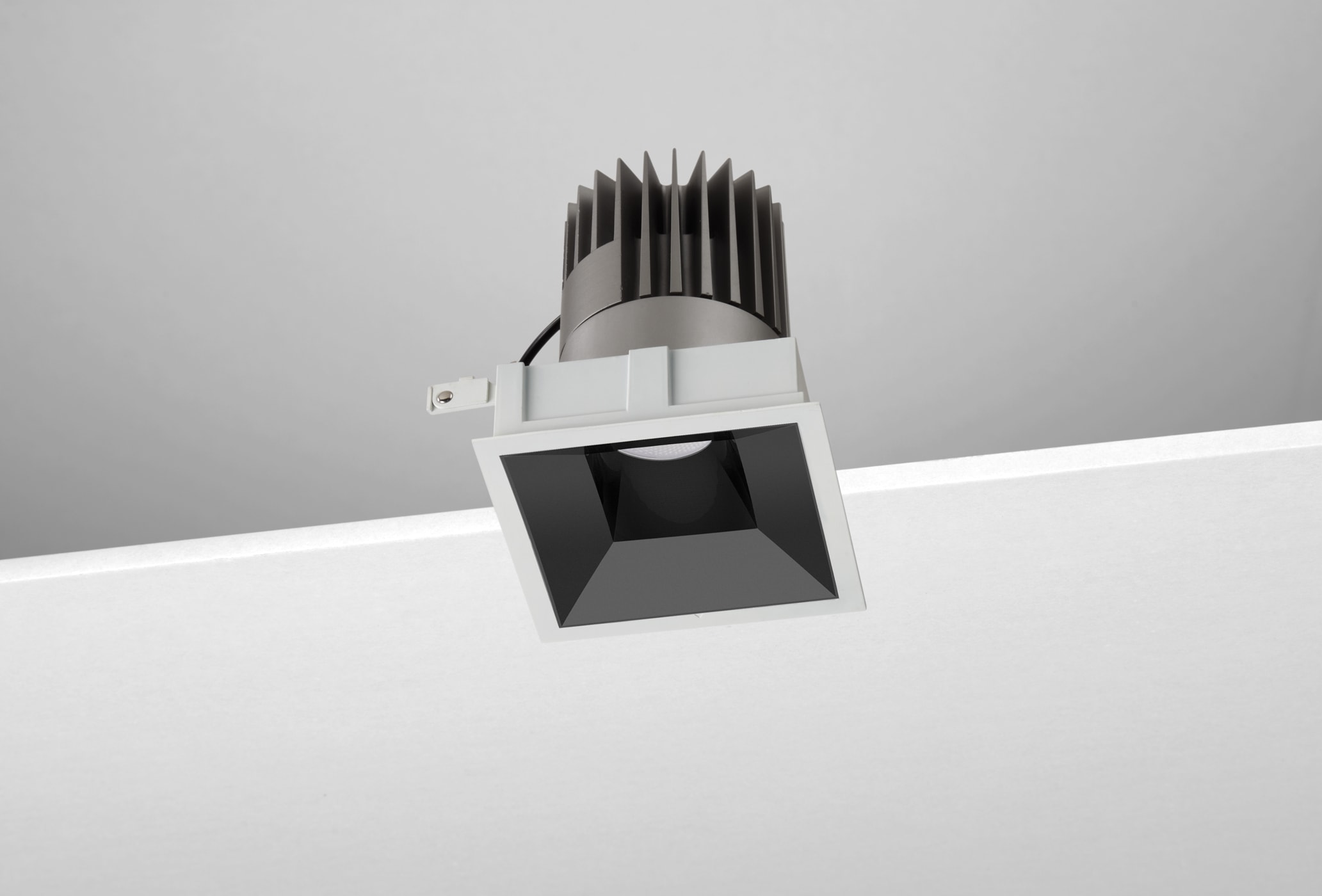 NOBILE ITALIA - INC.FISSO QUAD./C L125 18W 3K NE ON-OFF