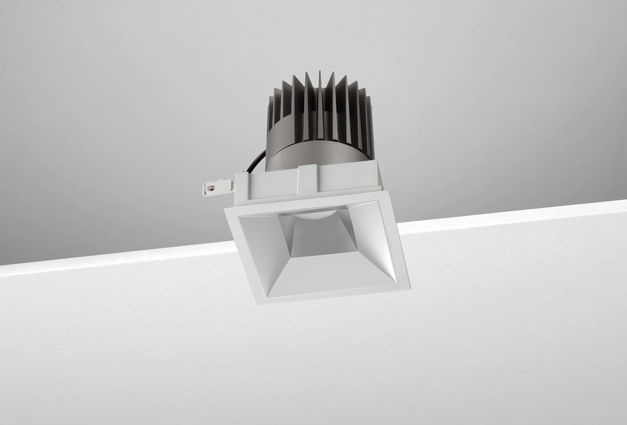 NOBILE ITALIA - INC.FISSO QUAD./C L125 25W 3K OP ON-OFF