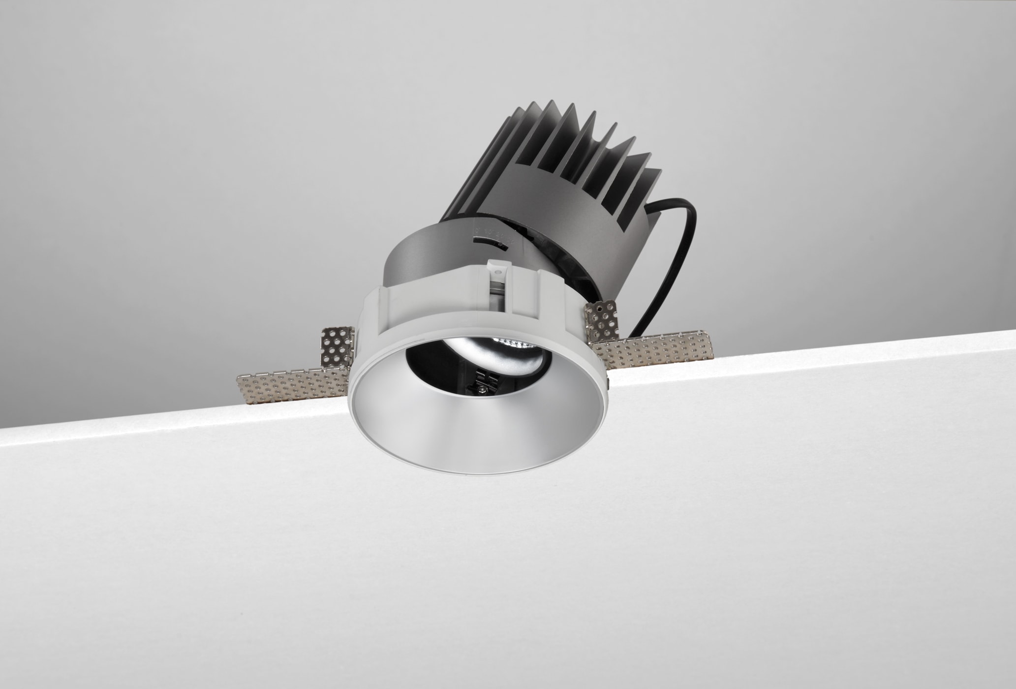 NOBILE ITALIA - INCASSO ORIEN. TONDO/T D150 25W 4K OP