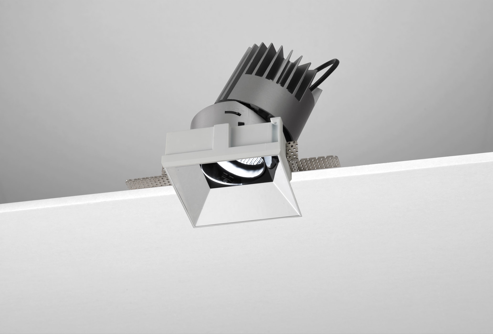 NOBILE ITALIA - INC ORIEN. QUAD./T L150 38W 3K CR ZIGBEE