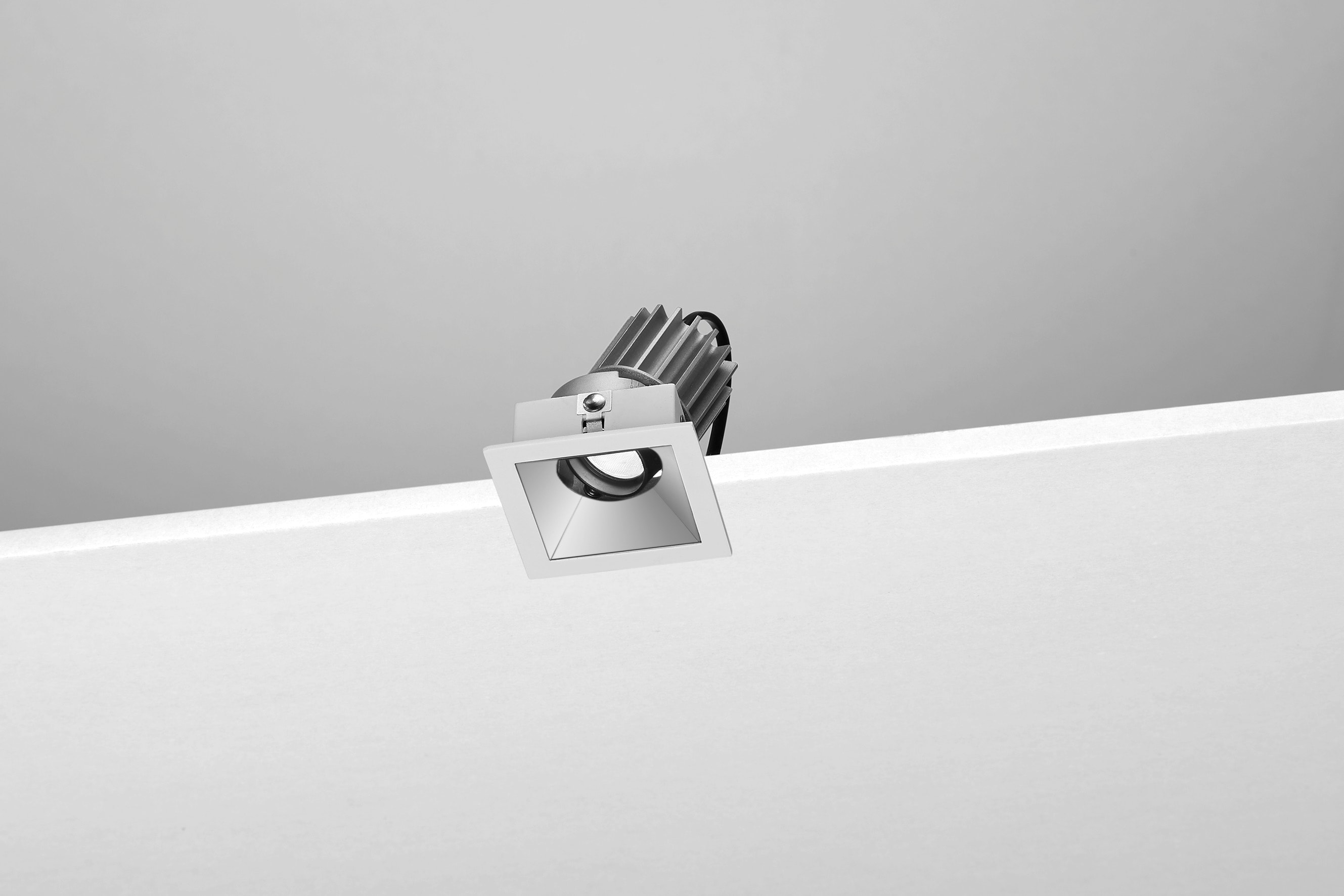 NOBILE ITALIA - INC ORIEN.QUADRATO/C L45 4W 2K OP ZIGBEE