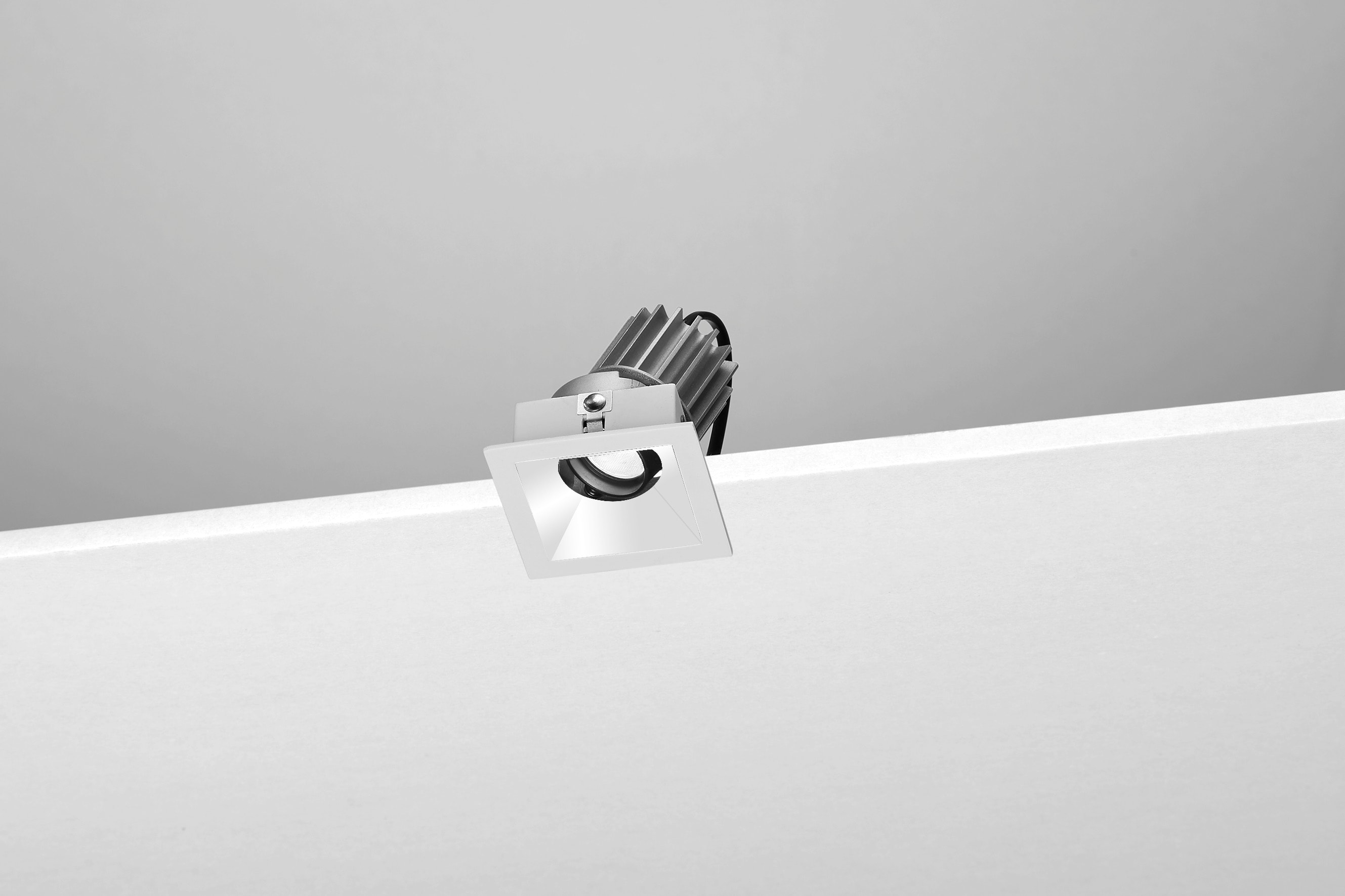 NOBILE ITALIA - INCASSO ORIEN.QUADRATO/C L45 4W 2K BI