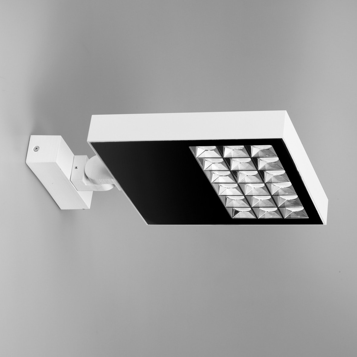 NOBILE ITALIA - PROIETTORE 50W 3K CRI90 IP67 230V BI