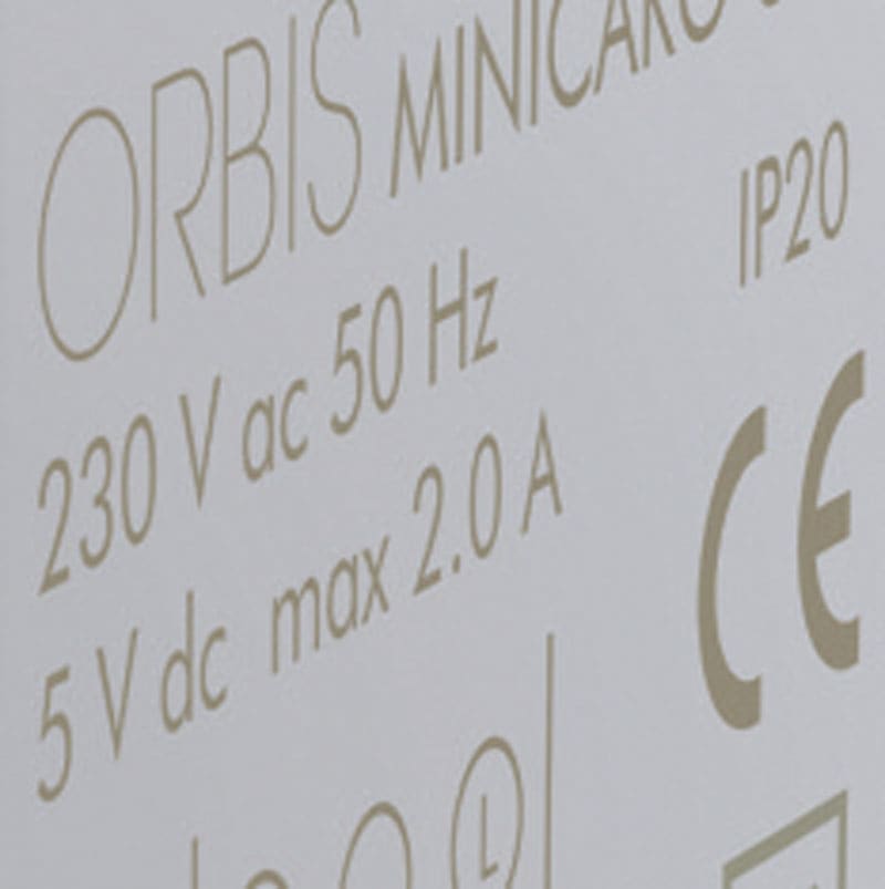 ORBIS - MINICARG USB Alimentatore USB da incasso, 5VDC - 2.1A Max, con forntalini BIANCO, ANTRACITE e ALLUMINIO intercambiabili, 1 modulo DIN, 230V OB140602