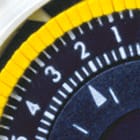 ORBIS - ALPHA QRD Interruttore orario elettromeccanico da parete, retroquadro e barra DIN, giornaliero, riserva 100 ore, 230V OB270123