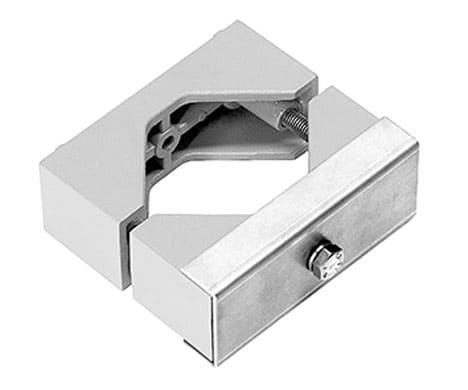 PERFORMANCE IN LIGHTING - Supporto scorrevole in alluminio grigio per pali D60-76mm, adatto per installare apparecchio 5STARS. Palo-staffa ATT A0259/1-94, regolabile su 35.