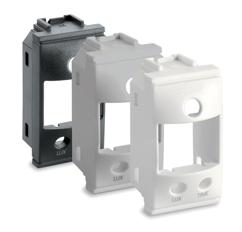 PERRY ELECTRIC - FRONT. COMPAT. BTICINO LIGHT