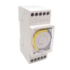 PERRY ELECTRIC - Interruttore orario giornaliero a cavalieri con riserva di carica - 2 DIN