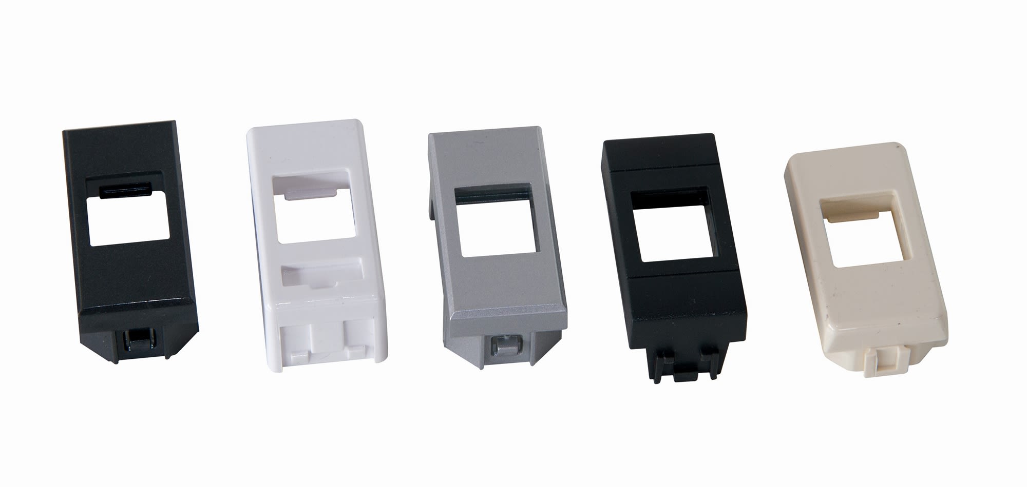 QUBIX - ADATTATORE CCS VIMAR EIKON NERO 2004075