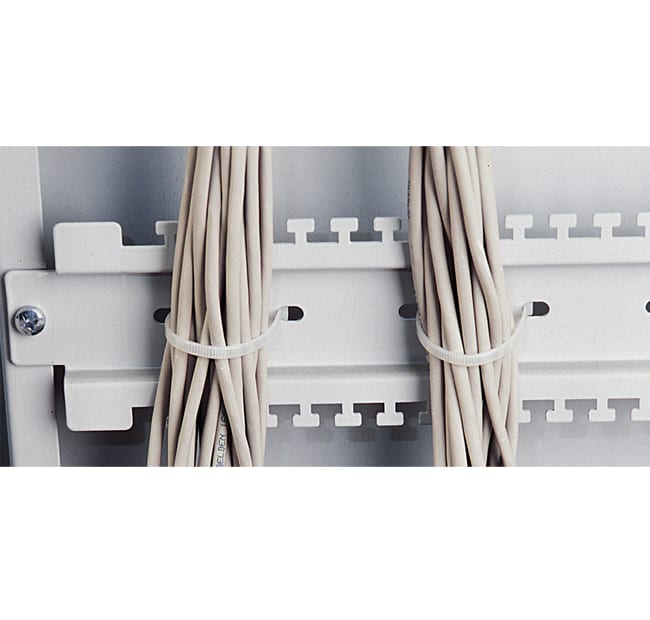 QUBIX - TRAVERSA FISSAGGIO CAVI L800 SV