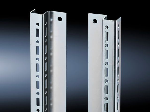 RITTAL - CM GUIDA ALLESTIMENTO INTERNO 800MM-4PZ