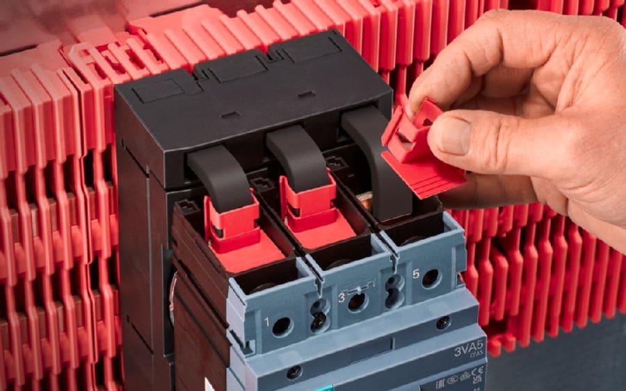 RITTAL - CB component adaptor 250 A, 3-pole, Universal Fix, outlet at bottom, W: 105 mm