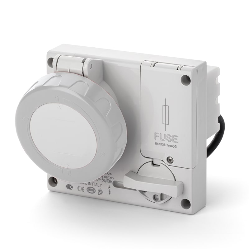 SCAME PARRE - PRESA INC.OMNIA C/FUS.2P+T 16A  8H IP67