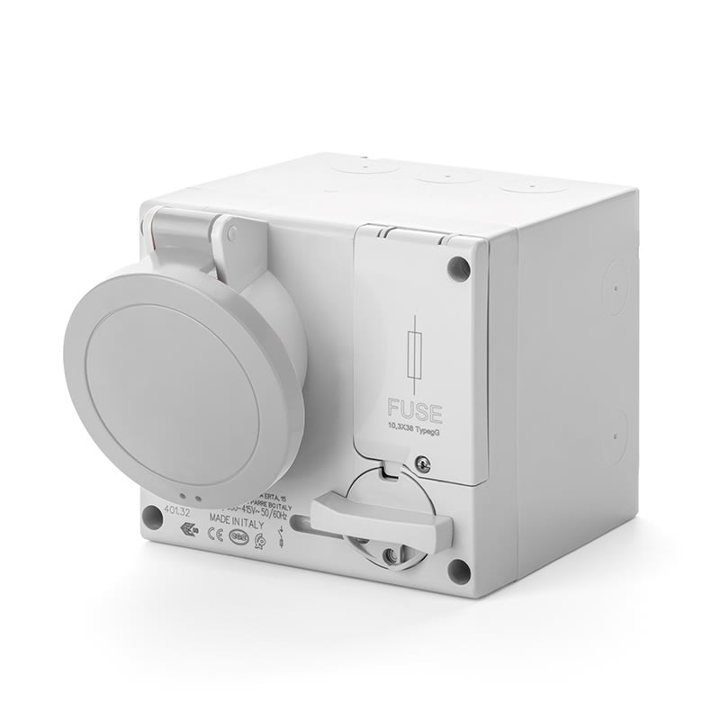 SCAME PARRE - PRESA INTERBL. 16A 2P+T 3H IP44 >50-250V