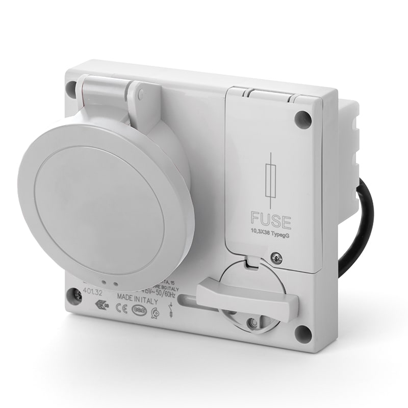 SCAME PARRE - PRESA INC.OMNIA C/FUS.2P+T 16A  8H IP44
