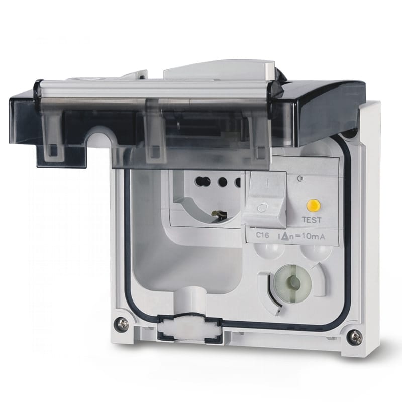 SCAME PARRE - PRESA OMNIAPLUS PLURISTAND. CON FUSIBILI