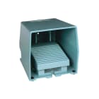 SCHNEIDER ELECTRIC - Interruttore a pedale singolo IP66 c/protezione metallo blu 1 NC+1 NO