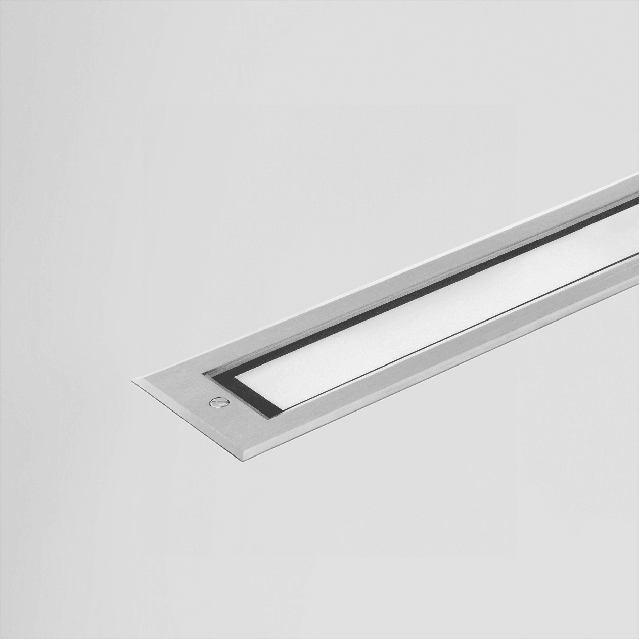 SIDE - LONGLIGHT GROUND PASS L.935MM 5W 125LM 3