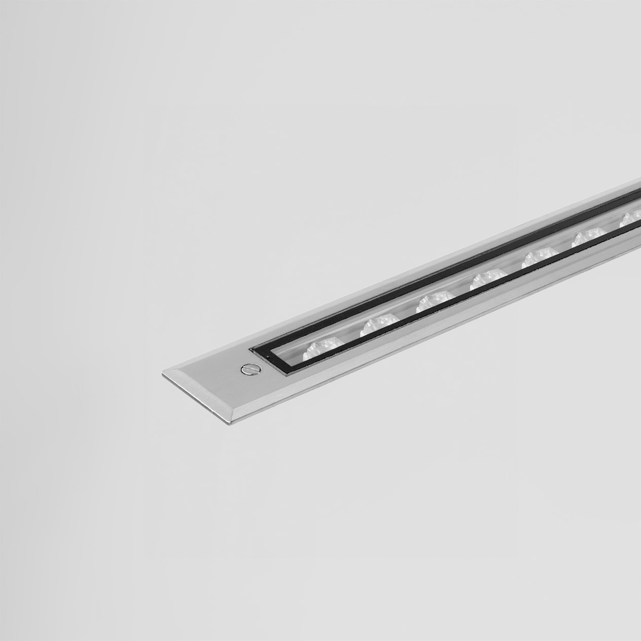 SIDE - LONGLIGHT GROUND MINI L.690MM 25.4W 2022