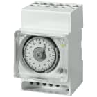 SIEMENS - Orologio interruttore al quarzo, giorno, 1 contatto CO, 230 V/50 ... 60 Hz, 3UM, commutazione automatica ora solare/legale 7LF53014