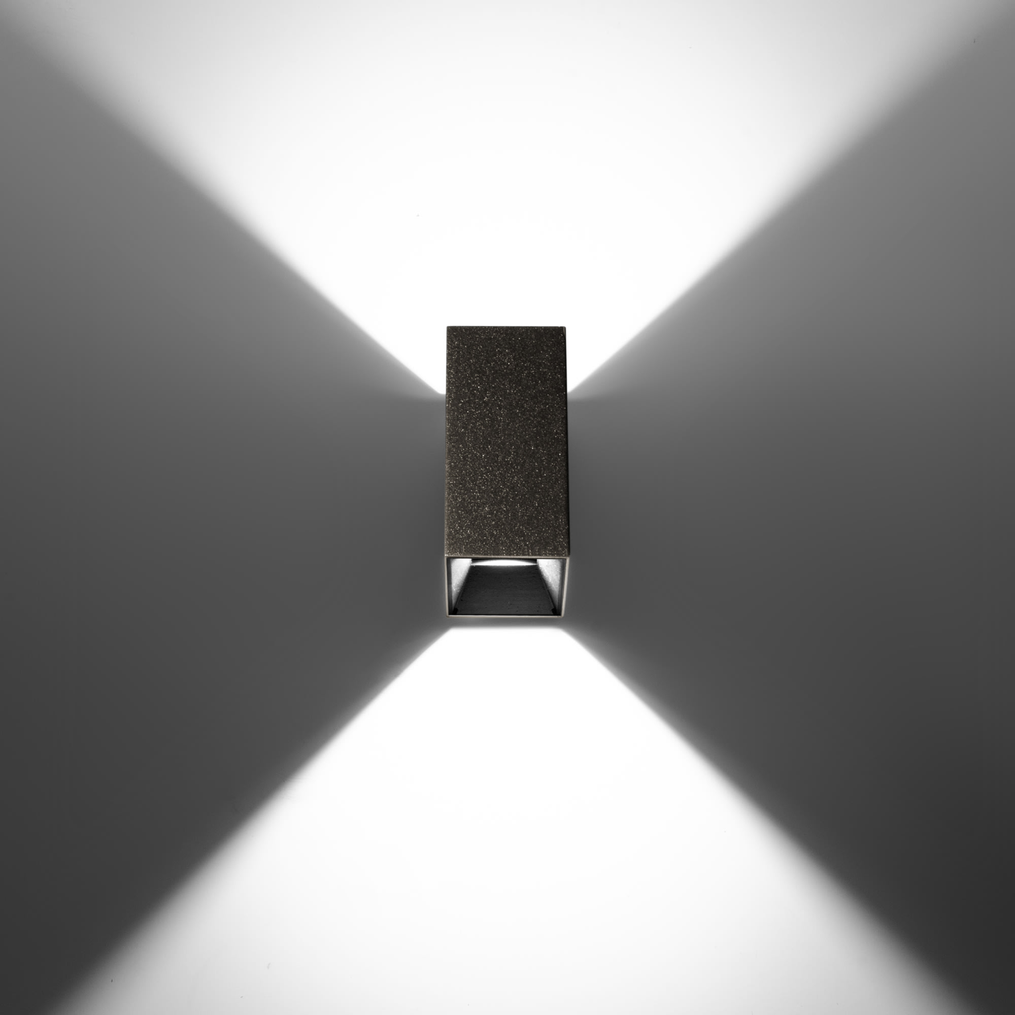 SIMES - APPLY RETT 2FIN+COB 940 230V BRO