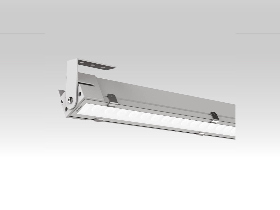 TEC-MAR - STAFFA REGOLABILE X INSTALLAZIONE A PARE ACC125