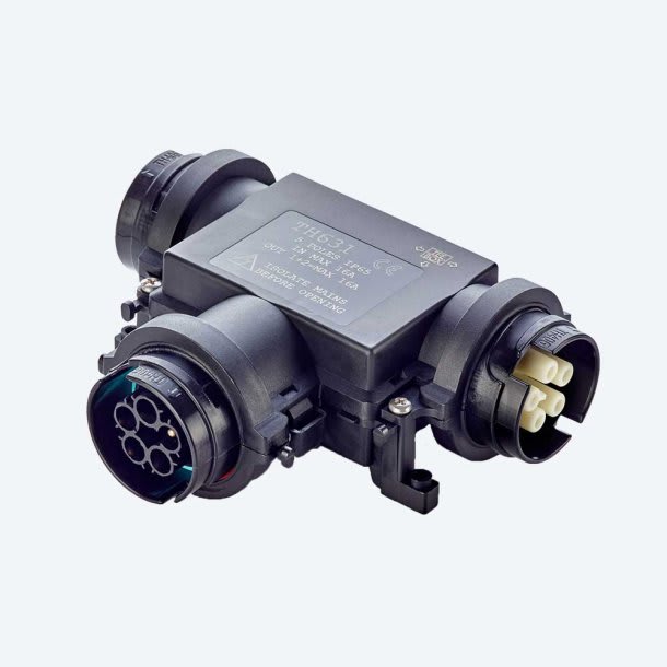 TECHNO - Th631 Distributore 3 vie 16A 5 poli a vite IP65.