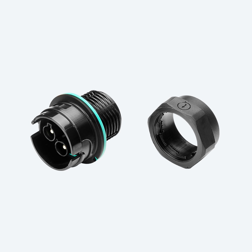 TECHNO - CONNECT PANEL PLUG 2P SCREW IP68 NUT UP