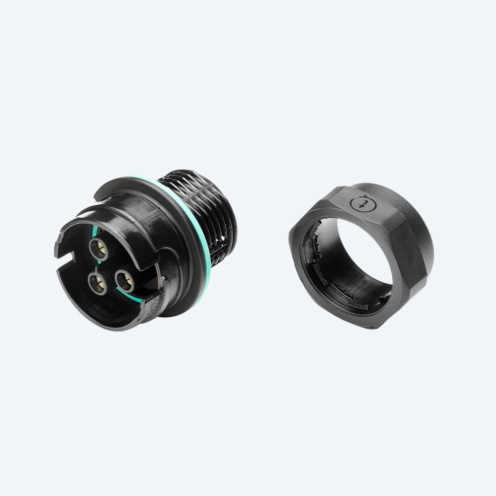 TECHNO - CONNECT PANEL SOCKET 3P SCREW IP68 NUT UP