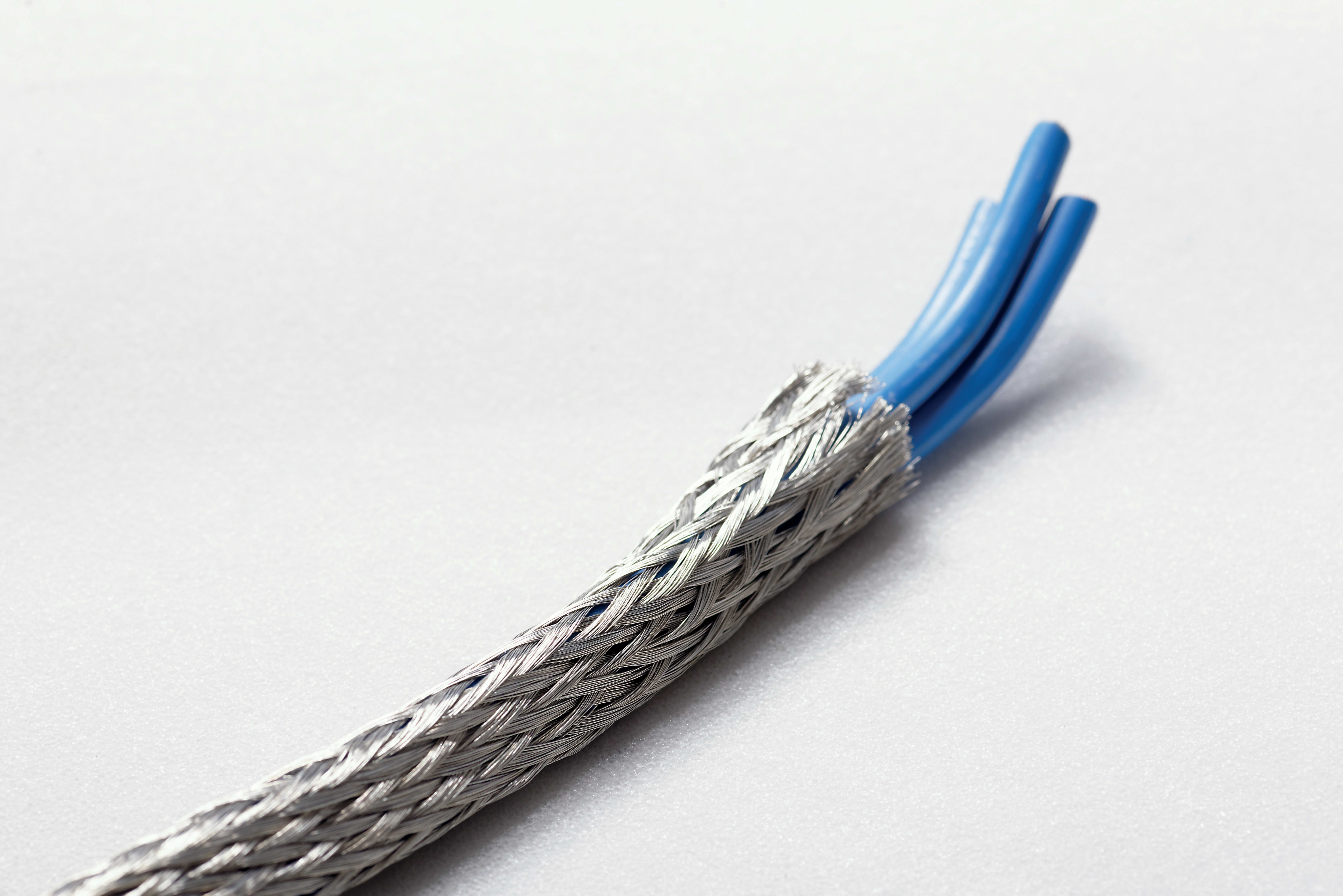 TEKNOMEGA - Treccia per schermatura cavi Ønom 20 - Ømax 40 Tubolare stag. L50m x cavi D20-4. TSC1010