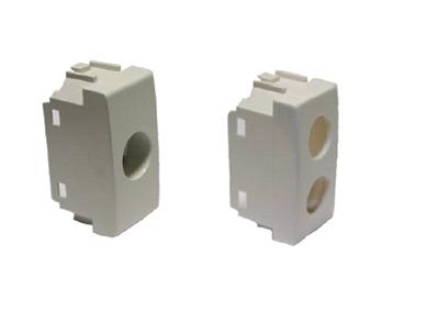 TELEVES - Cover con 1 foro a forma di luna per plastiche delle prese coassiali e 1 connettore. 529141