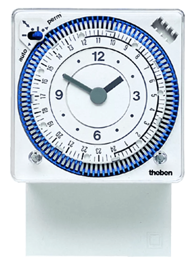 THEBEN - Timer con base a innesto 24 ore, 110V, segmenti, gangr., frontale 72x72 mm