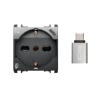 URMET - Presa P40 250V+USB 5V 3A AC con uscita Tipo C, 2 moduli, Nea, acciaio scuro.