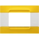 URMET - Placca tecnopolimero giallo lisbona 3 moduli Kàdra serie bianca.