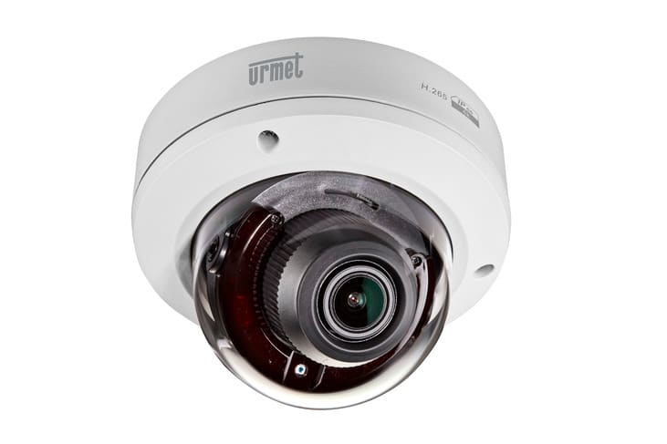URMET - Telecamera Vandal Dome IP 4K Building&Retail PRIME, ottica motorizzata 2.7-13.5mm AF 8M.