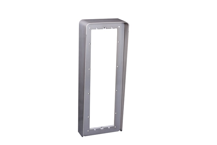 URMET - Custodia con telaio, visiera antipioggia, 4 moduli, Sinthesi S2, appoggio muro, cornice inclusa.