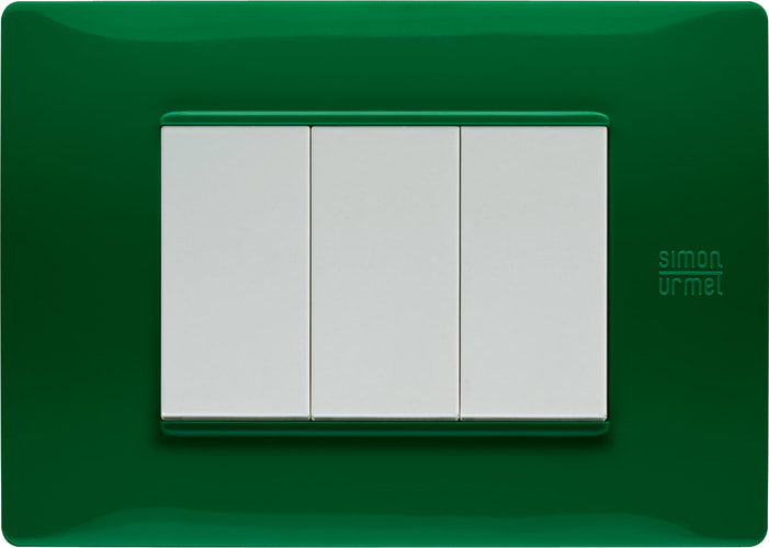 URMET - Placca Flexa in tecnopolimero verde per 3 moduli.