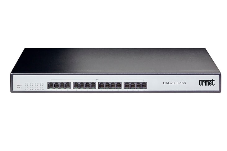 URMET - Gateway ATA FXS con 16 porte per interfaccia VoIP iPerTAlk, standard IP/SIP, per gestione di terminali analogici.