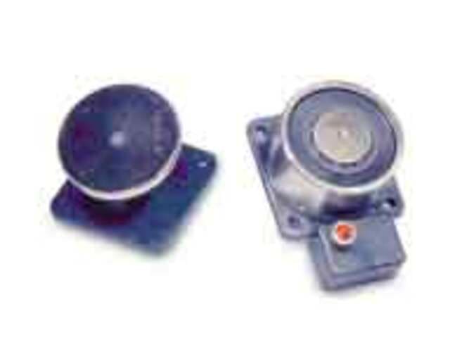 URMET - Fermo elettromagnetico con pulsante di sblocco 50 kg, linea 400 e 500, c/sgancio. 1043/083