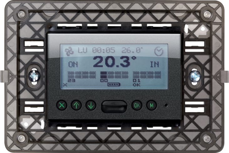 URMET - Cronotermostato elettronico settimanale con supporto 3 moduli per scatola 503 a batterie Nea acciaio scuro CRONOTERM EL SETT 3M AC.