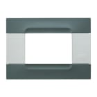 URMET - Placca tecnopolimero grigio berlino 3 moduli Kàdra serie bianca.