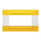 URMET - Placca tecnopolimero giallo lisbona 4 moduli Kàdra serie bianca.
