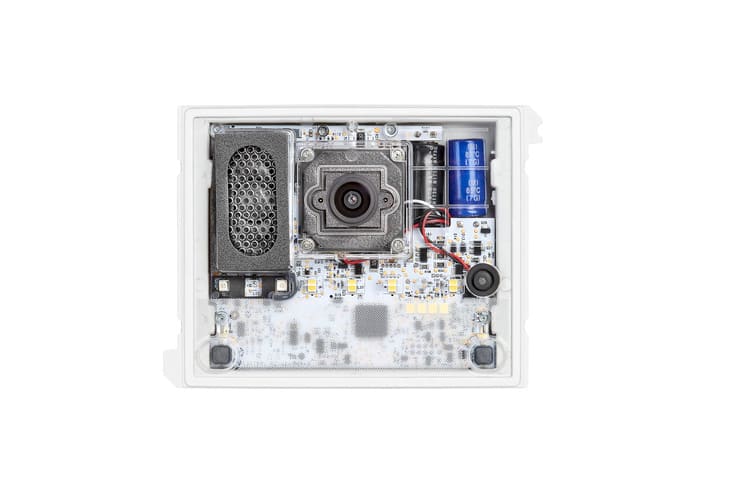 URMET - Posto esterno video con DDA, Alpha, sistema A/V 2Voice.